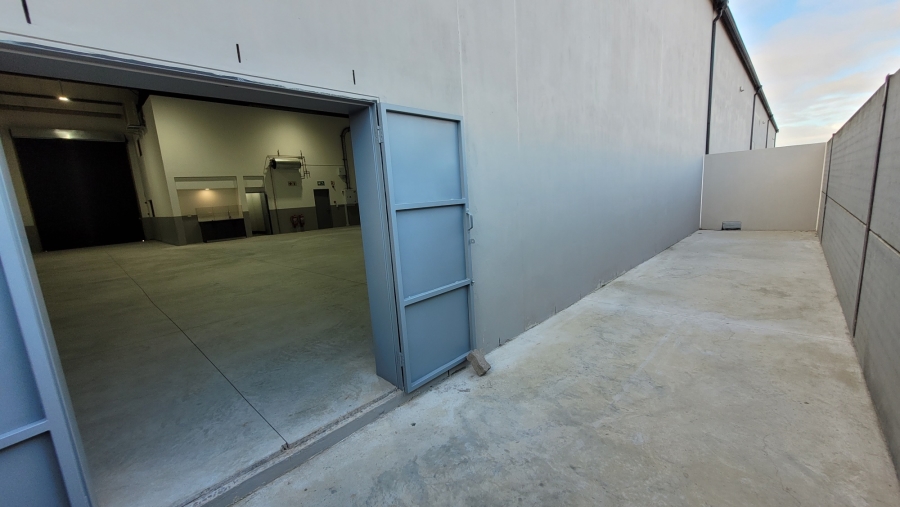 To Let commercial Property for Rent in Stikland Western Cape
